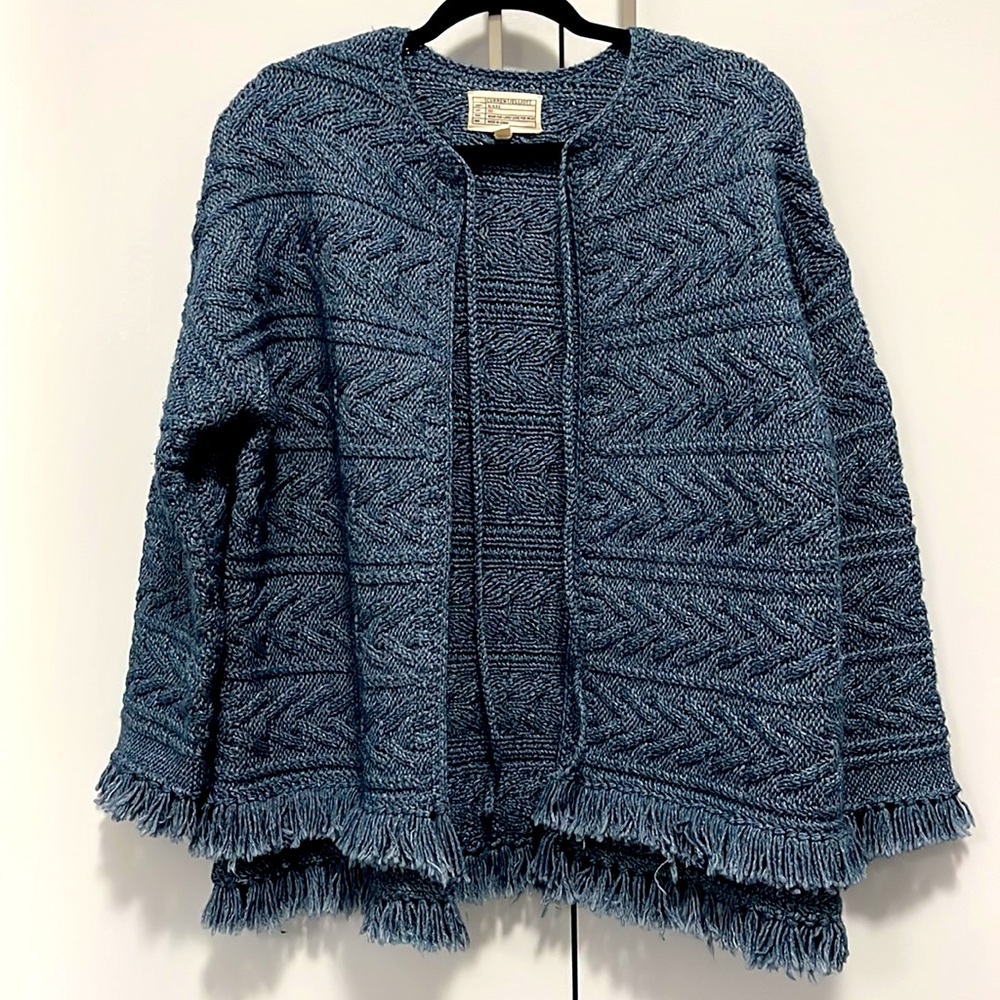 Sweater - Picture 5 of 5